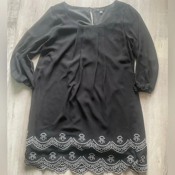 AS U Wish Size L black Embroidered Hem Pleated Front Lined Dress - Picture 3 of 11